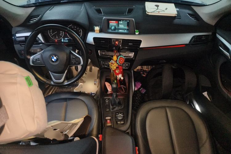 Used BMW X1 2018 sDrive20Li Leading Model Center Console