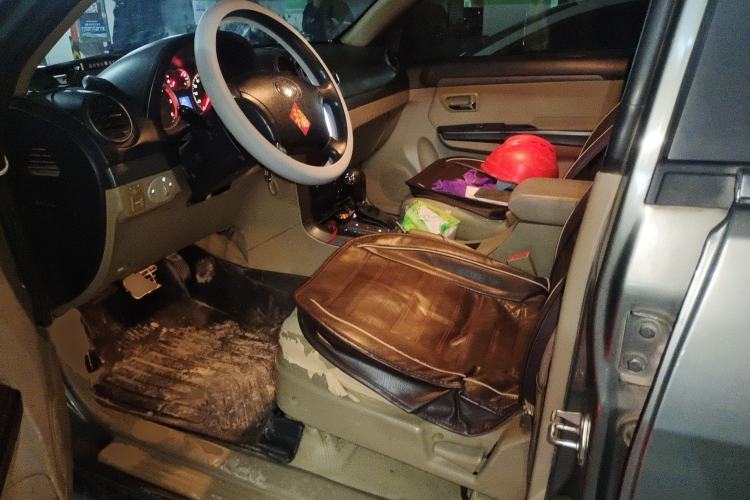 Used Haval H5 Classic 2012 European-style Version Green Silence 2.0T Automatic 2WD Comfort Model