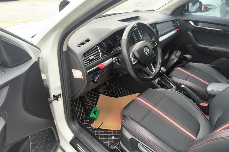 Used Skoda Kamiq 2020 GT 1.5L Automatic Flagship Model China VI Standard Driver Seat