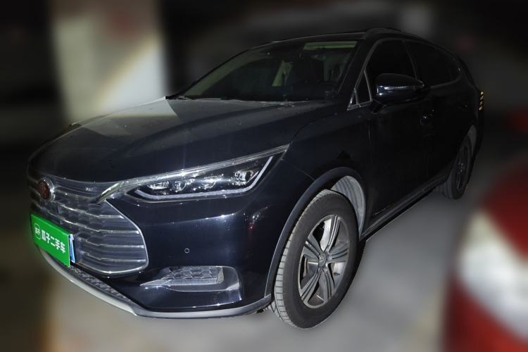 Used BYD Tang 2018 2.0T Automatic SmartConnect Luxury 7-Seater China V Emission Standard