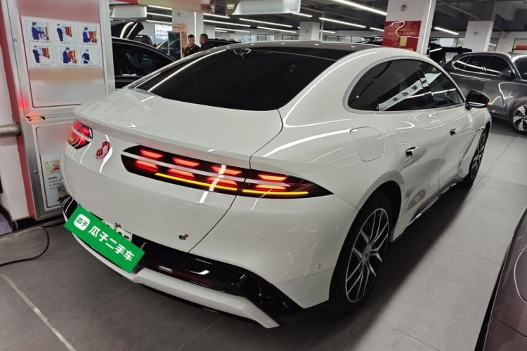 Used Denza Z9 2024 1100 km Four-Wheel Drive Max Version
