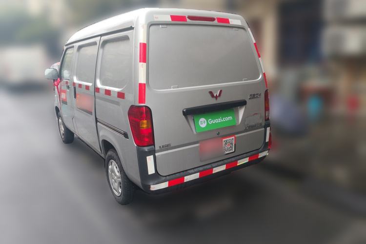 Used Wuling Zhiguang 2023 1.5L Utility Version with Enclosed Windows 2 Seats