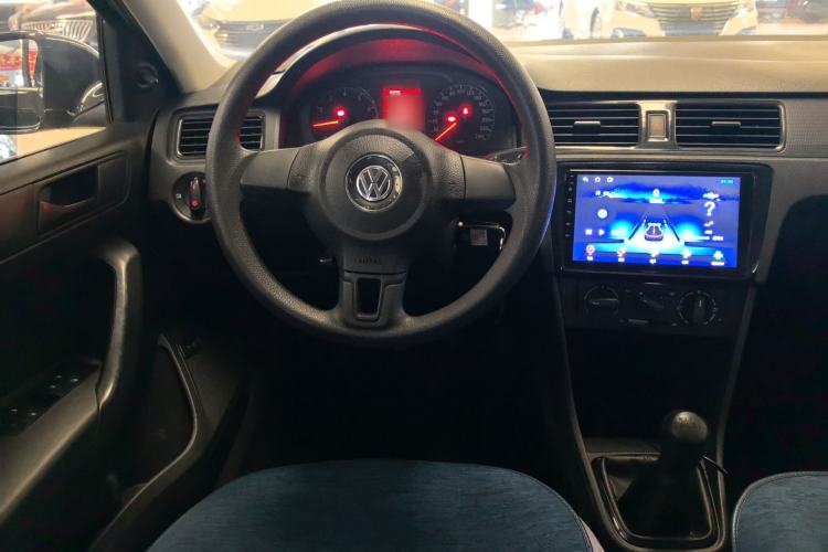 Used Volkswagen Santana 2015 1.6L Manual Fashion Edition Steering Wheel