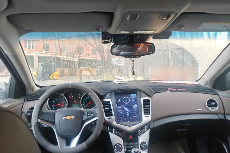 Used Chevrolet Cruze 2013 Hatchback 1.6L Manual Luxury Model