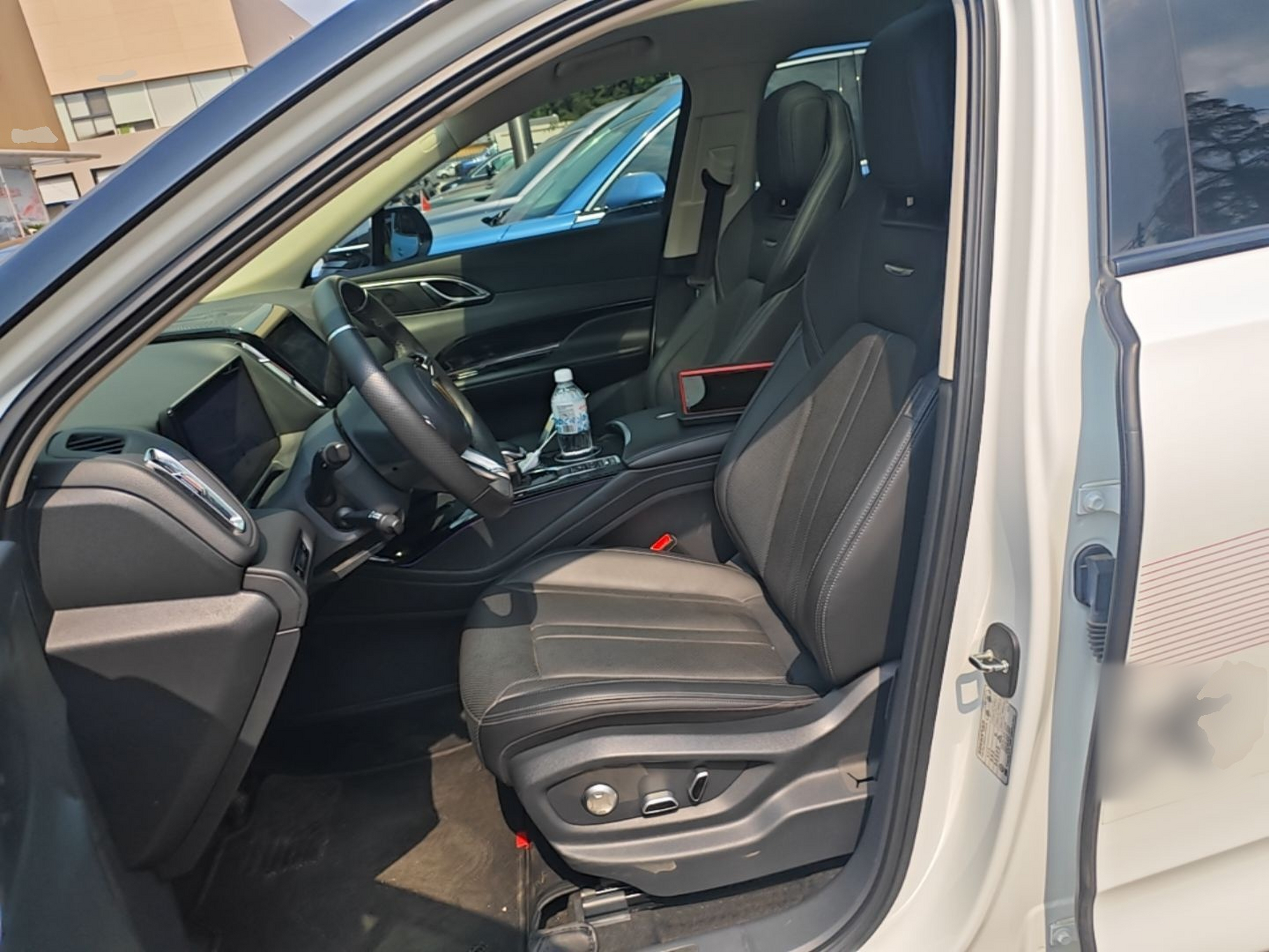 Vordere Reihe im Auto