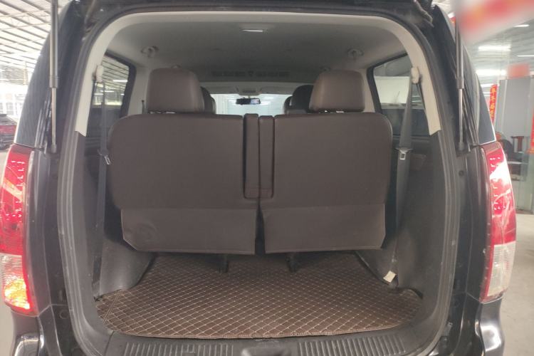 Used FORTHING Lingzhi PLUS 2021 2.0L Manual Luxury 7-Seater Trunk