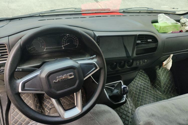 Used JMC Transit 2021 2.8T Space King Standard Version Short Wheelbase Mid-Height Roof 6-Seater Diesel Euro VI JX493