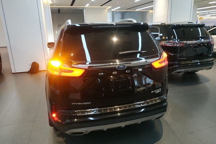 Used Ford Edge 2021 PLUS EcoBoost 245 Two-Wheel-Drive Titanium 7-Seater Rear