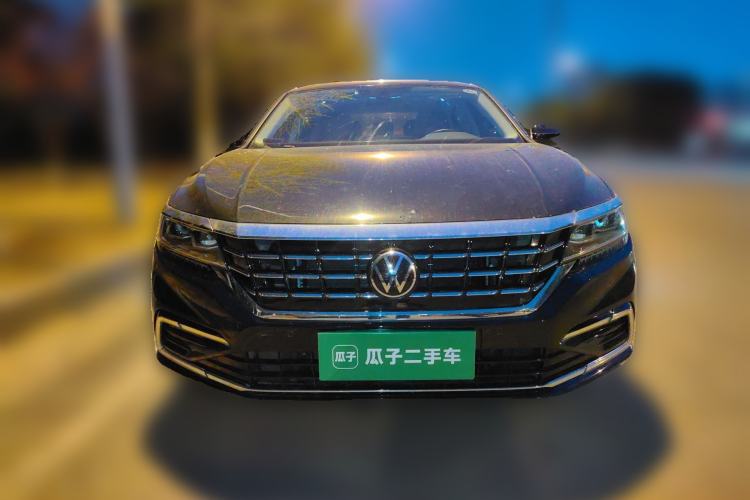 Used Volkswagen Passat 2020 Revised Version 330TSI Luxury Edition China VI Standard