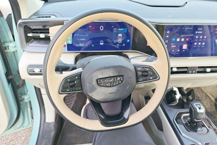 Used Geely Auto icon 2023 1.5TD Chocolate Smoothie Edition
