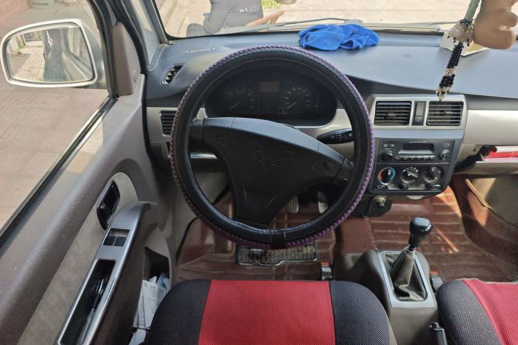 Used Wuling Rongguang 2011 1.2L Standard Version