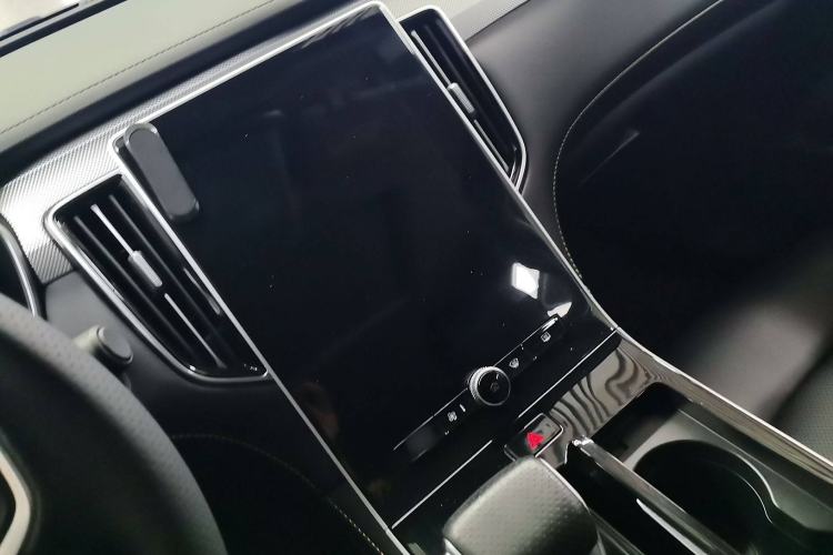 Used Roewe i6 MAX 2020 300TGI Automatic "Swell Cool Smart Drive" Edition