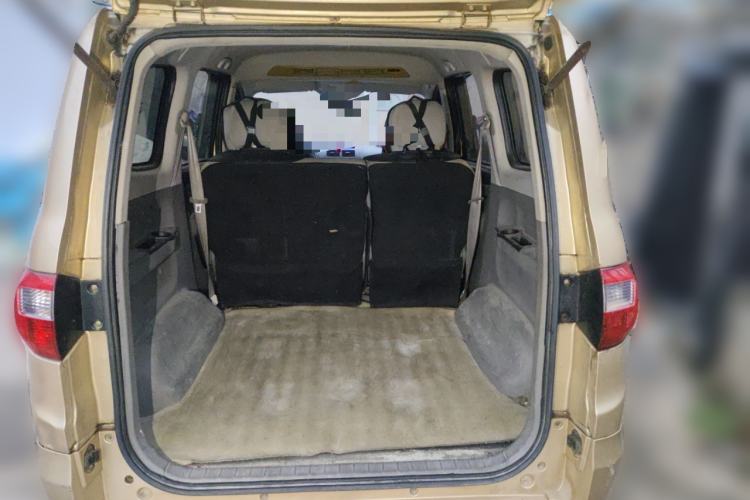 Used BAIC Weiwang M20 2014 1.5L practical type BJ415A Trunk