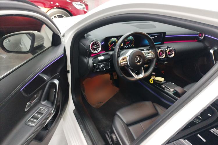 Used Mercedes-Benz A-Class 2022 Restyled A 200 L Sport Sedan Fashion Version
