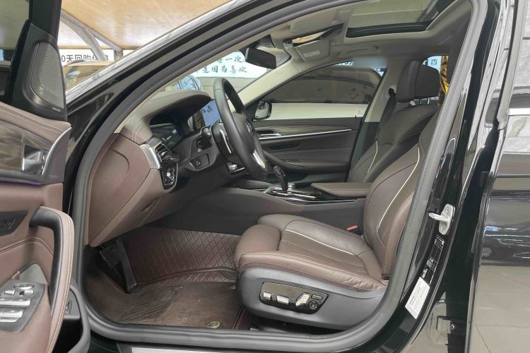 Used BMW 5 Series 2022 Second Facelift 530Li Luxury Edition Premium Package Interior 2