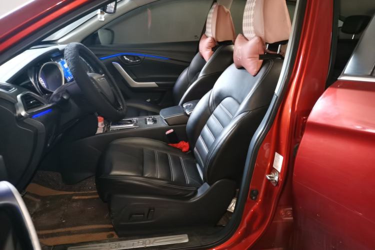 Used Venucia T90 2017 2.0L CVT Leading Edition