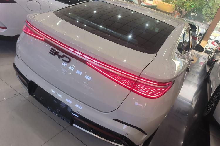 Used BYD Seal 2024 HONOR Edition DM-i 1.5L 121km Elite Model
