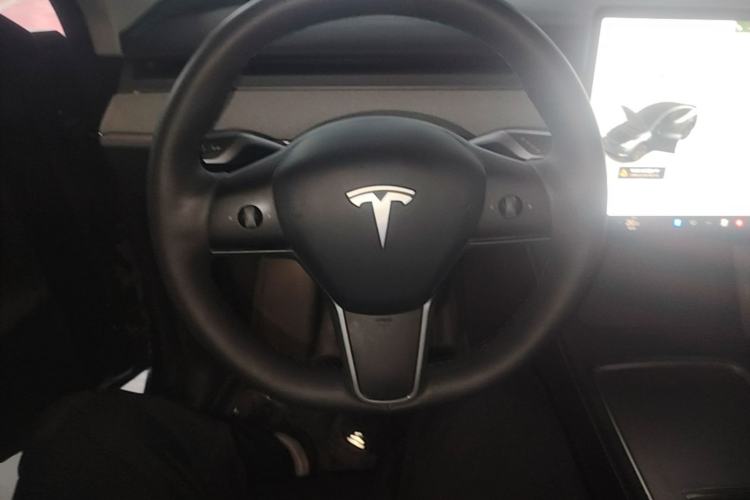 Used Tesla Model Y 2024 Rear-Wheel-Drive Version