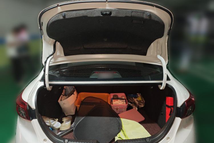 Used Mazda 3 Axela 2017 Sedan 1.5L Automatic Luxury Model Emission Standard China V
