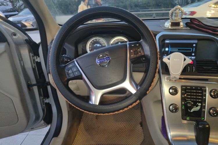 Used Volvo XC60 2012 T5 Prestige Edition