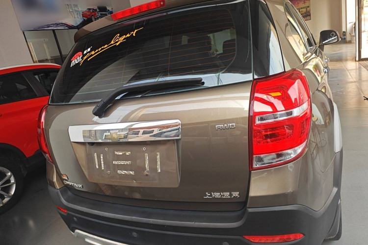 Used Chevrolet Captiva 2015 2.4L 4x4 Flagship Edition 7-Seater
