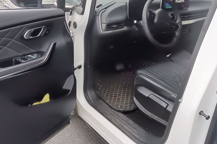 Used SAIC MAXUS Dajia 9 2022 Long-Range Oasis 7-Seater Version