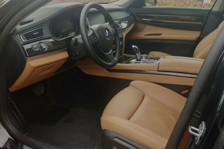 Used BMW 7 Series 2013 730Li Luxury Model Interior 2