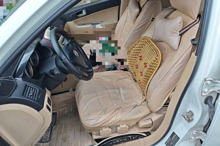 Used Brilliance H330 2013 1.5L Manual Luxury Model
