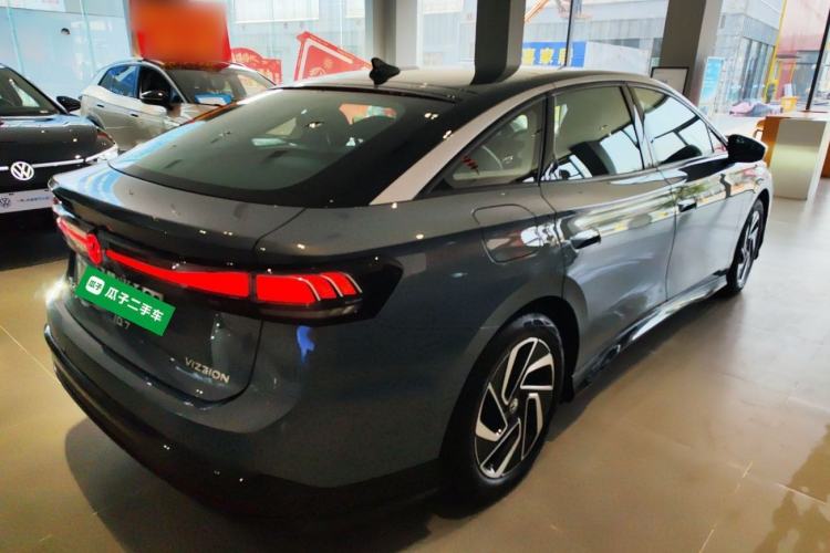 Used Volkswagen ID.7 VIZZION 2024 PRO Model Rear Right 45 Deg
