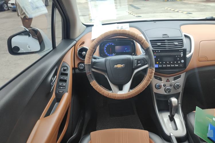 Used Chevrolet Trax 2016 1.4T Automatic Two-Wheel Drive Luxury Version Steering Wheel