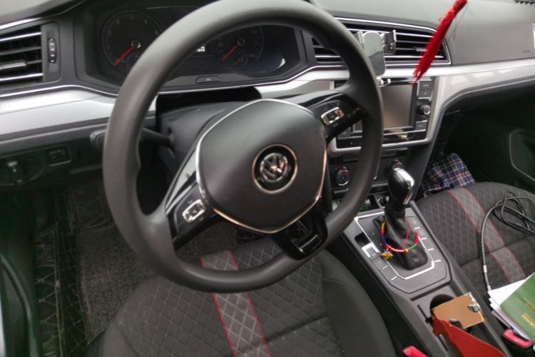 Used Volkswagen Lamando 2019 230TSI DSG Vision Edition China VI Standard
