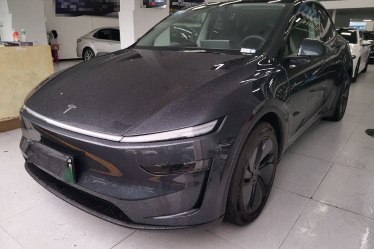 Used Tesla Model Y 2025 Long-Range All-Wheel-Drive Version