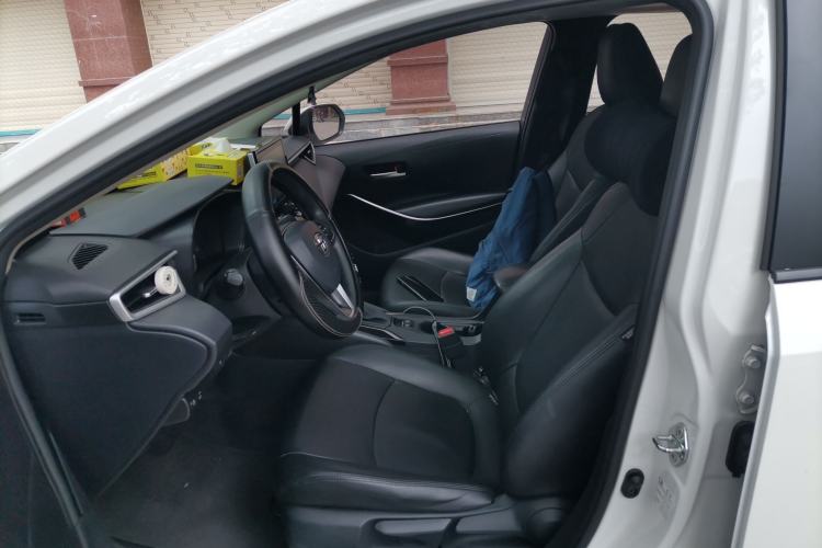 Used Toyota Corolla 2021 Dual-Motor 1.8L E-CVT Elite Edition Left Front Seat