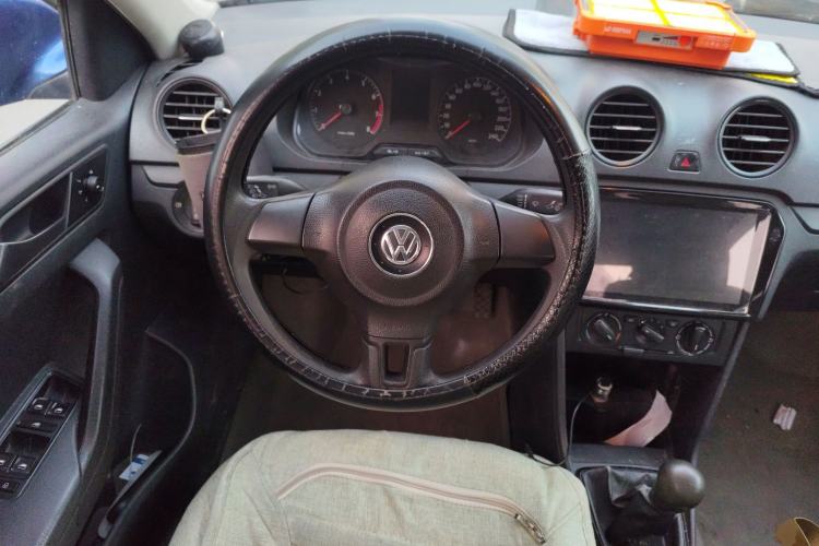 Used Volkswagen Jetta 2013 1.4L Manual Fashion Model Steering Wheel