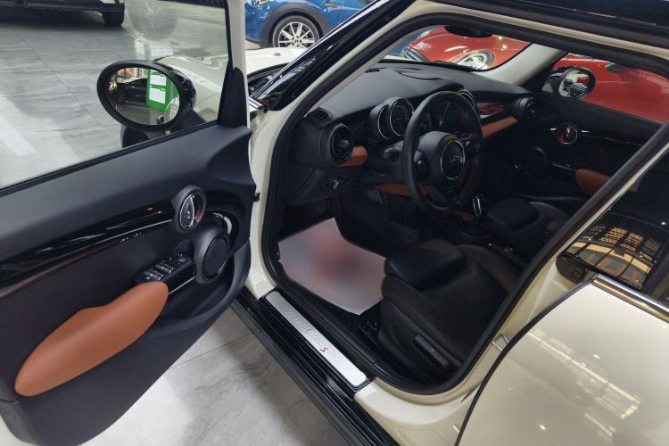 Used MINI 2018 2.0T COOPER S Classic Edition Five-Door Version Driver Seat