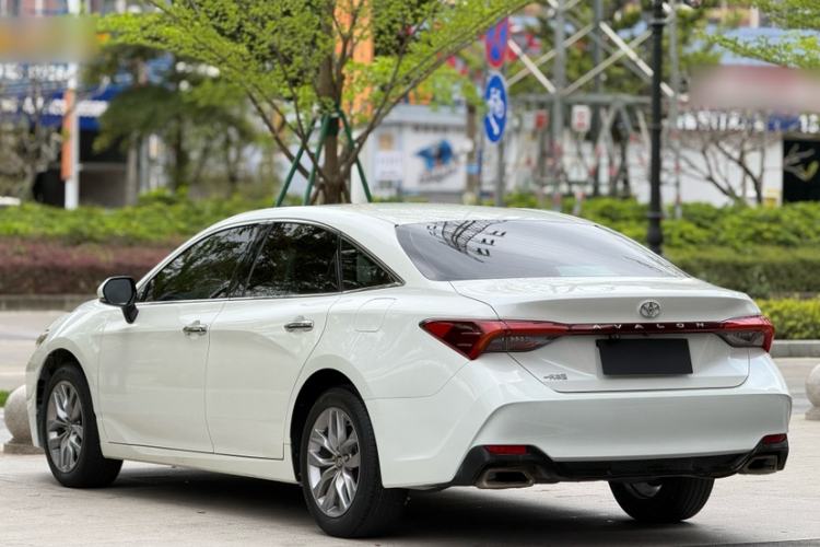 Used Toyota Avalon 2019 2.0L Luxury Edition China VI Standard
