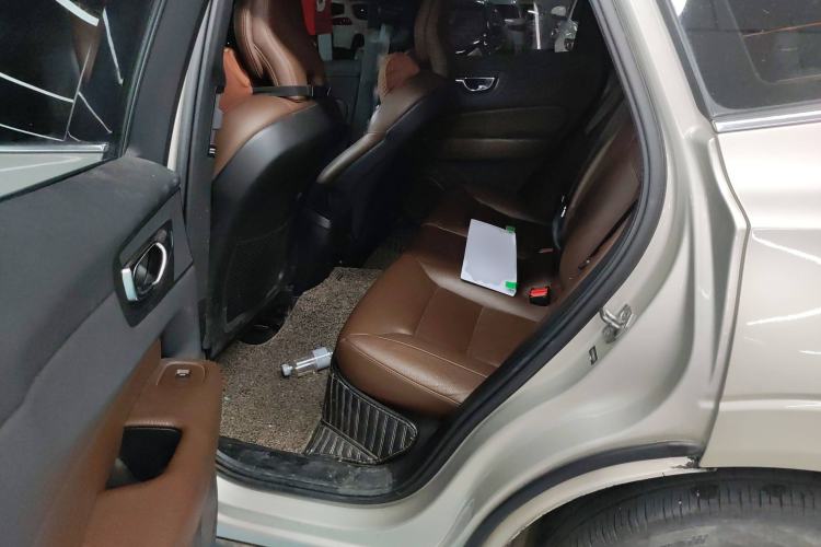 Used Volvo XC60 2021 T5 4x4 Smart Luxury Edition
