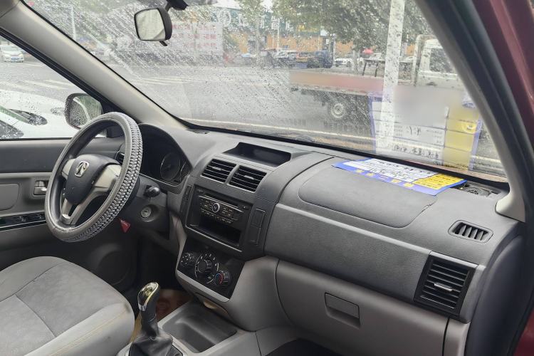 Used BAIC Weiwang M20 2014 1.5L Basic Version DAM15DL Interior 1