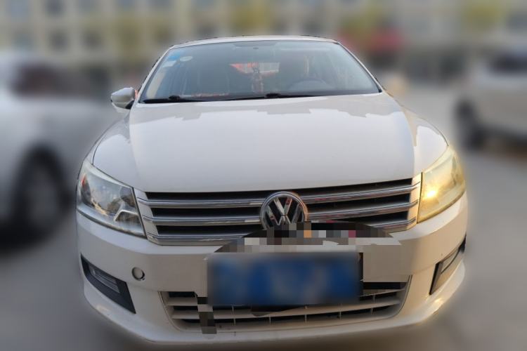 Used Volkswagen Santana 2015 1.6L Manual Comfort Edition
