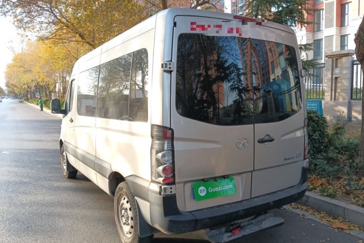 Used JAC Sunray 2022 2.0T Fuel-Efficient King PLUS Express Version Middle-Axis 7-Seater HFC4DB3-2E4