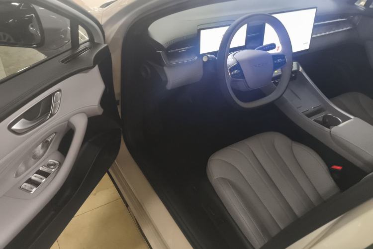 Used Roewe M7 DMH 2025 Model 160km Premium Version