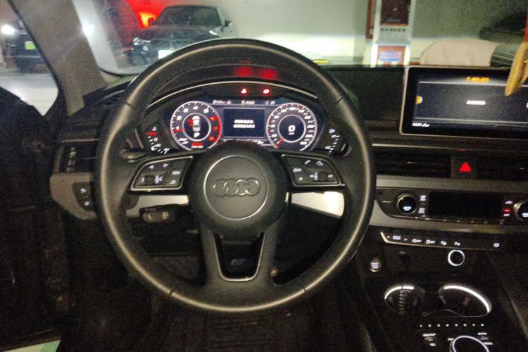 Used Audi A4L 2019 40 TFSI Fashion Version China V
