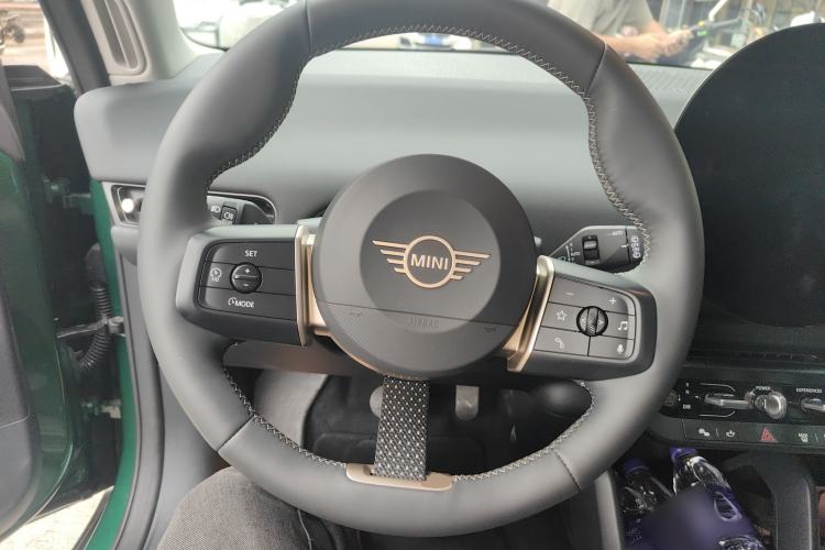 Used MINI Electric COOPER 2024 456km COOPER E Classic Edition