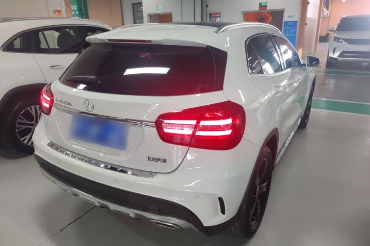 Used Mercedes-Benz GLA 2019 GLA 200 Fashion Model Rear Right 45 Deg