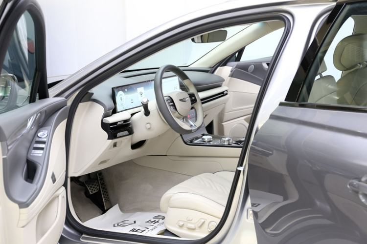 Used Genesis G80 2024 2.5T Rear-Drive Luxury Edition
