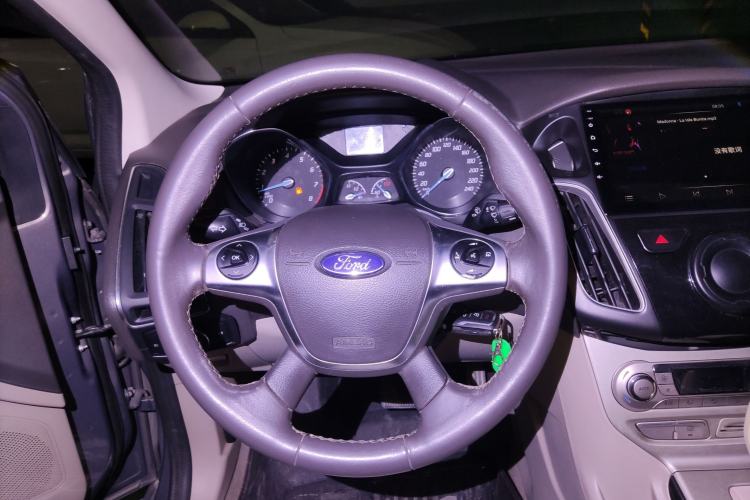 Used Ford Focus 2012 Sedan 1.6L Automatic Fashion Edition