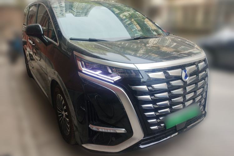 Used Denza D9 2024 DM-i 980 Four-Wheel Drive Prestige Model Front Right 45 Deg