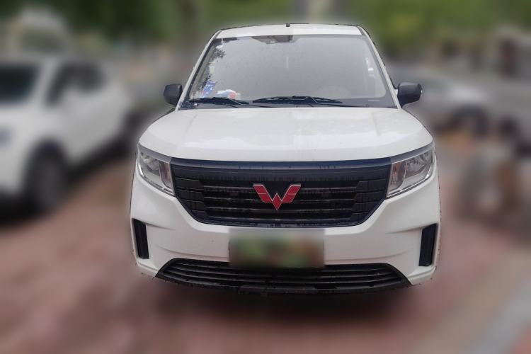 Used Wuling Hongguang PLUS 2020 1.5L Manual Standard Edition 5 Seats

