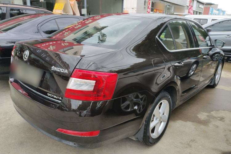 Used Skoda Octavia 2015 1.6L Automatic Yijun Edition
