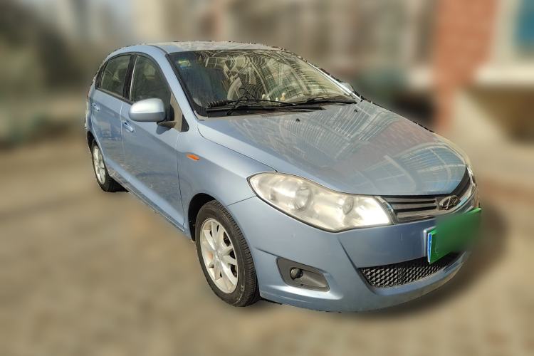 Used Chery Fengyun 2 2010 Hatchback 1.5L Powerful Model Front Right 45 Deg